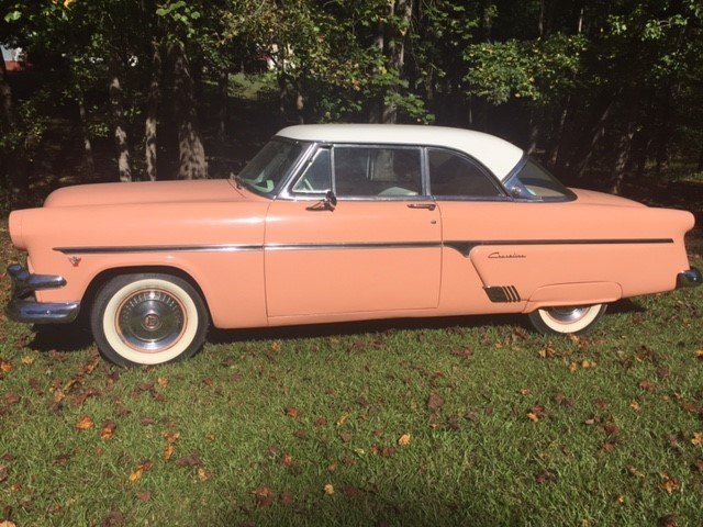 1954 Ford Victoria 