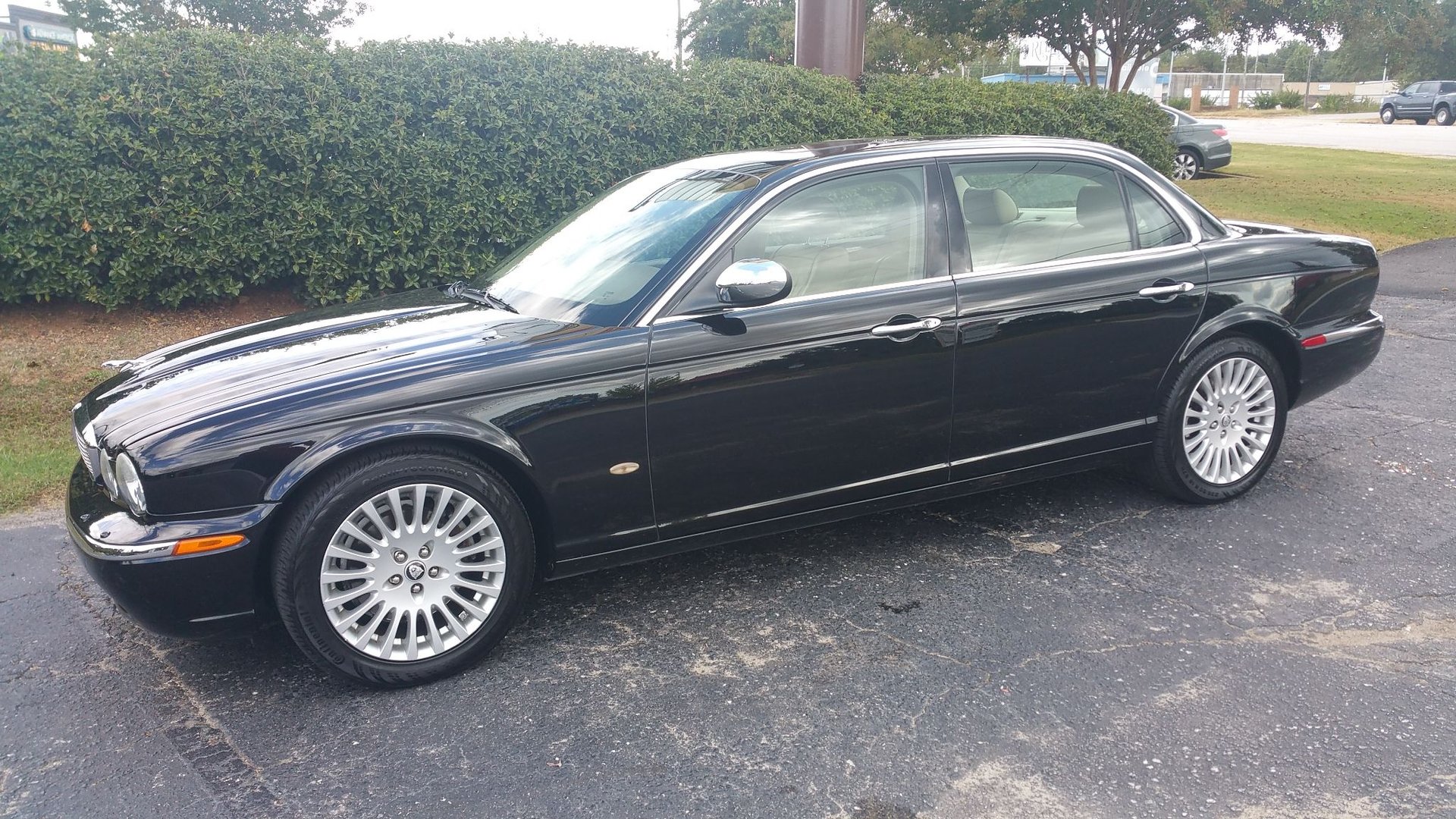 2006 Jaguar XJ | GAA Classic Cars