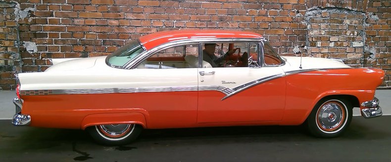 1956 Ford Victoria 