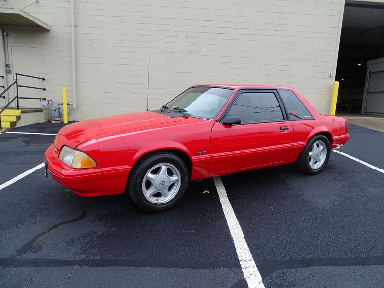 1988 Ford Mustang 