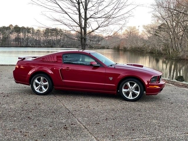 2009 ford mustang gt