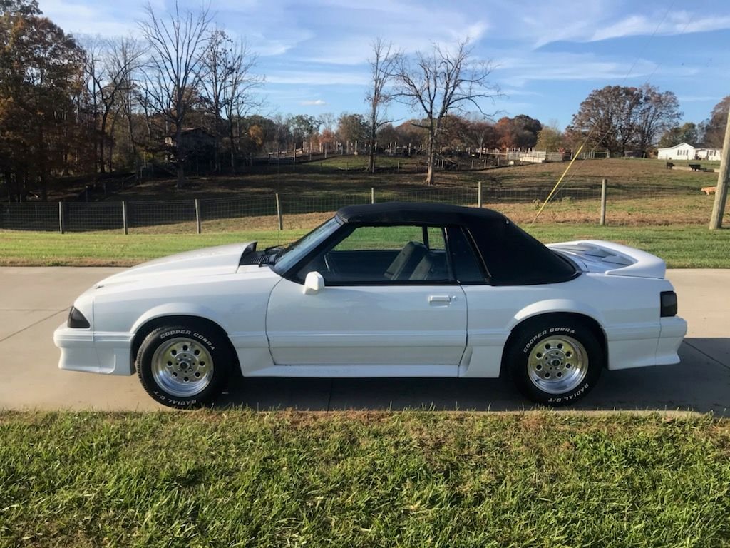 1989 ford mustang gt