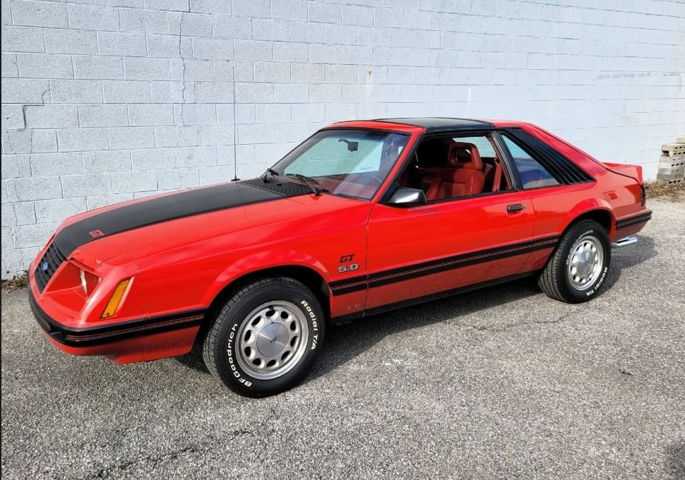 1984 ford mustang gt
