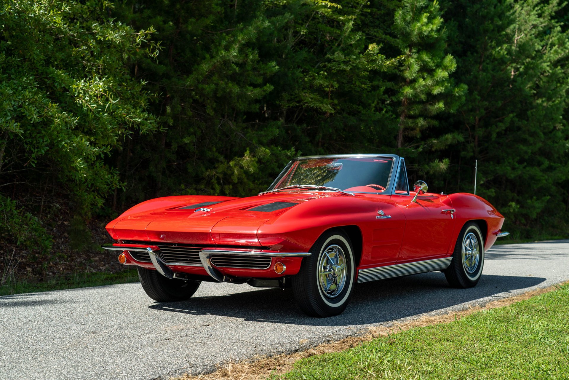 1963 chevrolet corvette stingray