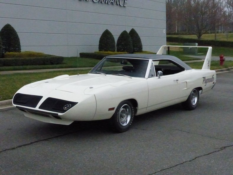 1970 Plymouth Road Runner Superbird HEMI