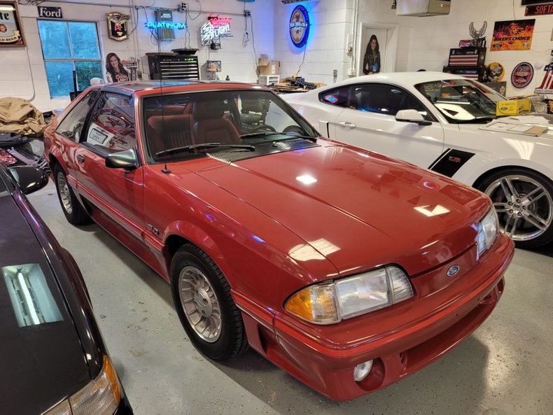 1987 Ford Mustang GT