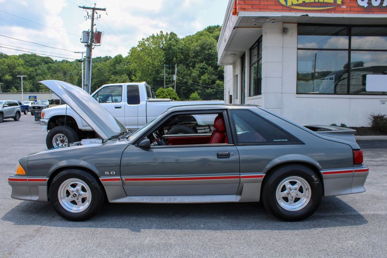 1987 Ford Mustang GT