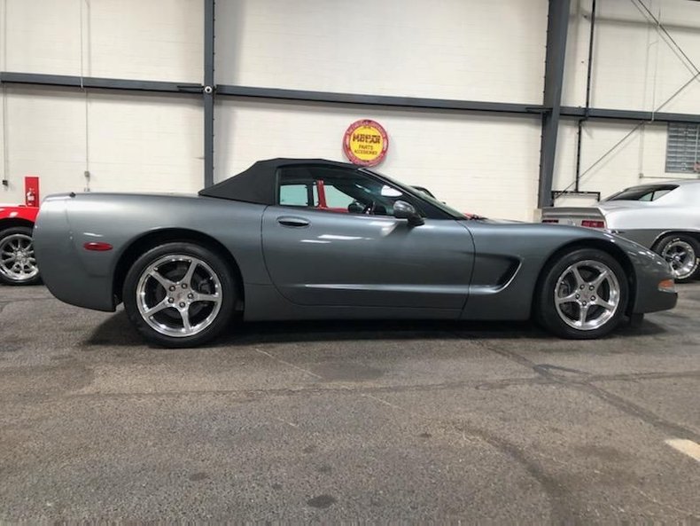 2003 Chevrolet Corvette 