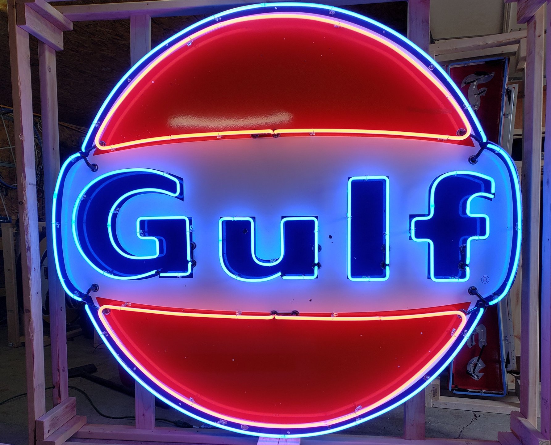 0 original gulf porcelain animated neon sign