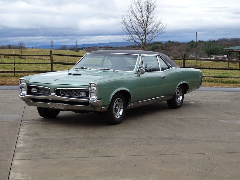 1967 Pontiac GTO 