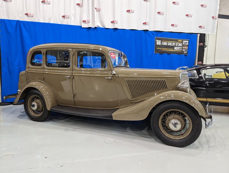 1934 ford deluxe