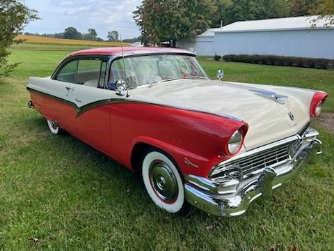 1956 Ford Fairlane Victoria