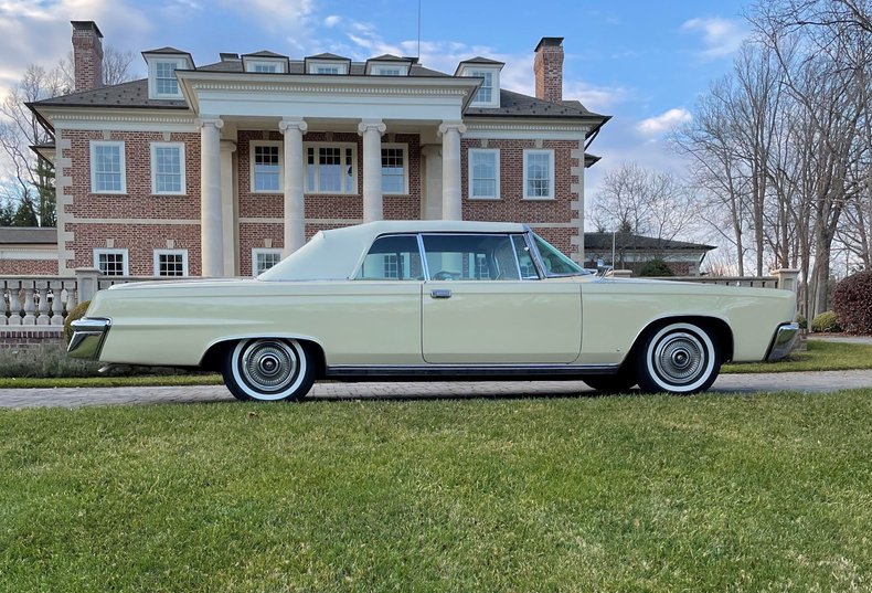 1966 Chrysler Imperial Crown