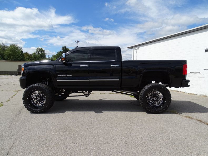 2017 GMC Sierra 2500 Denali