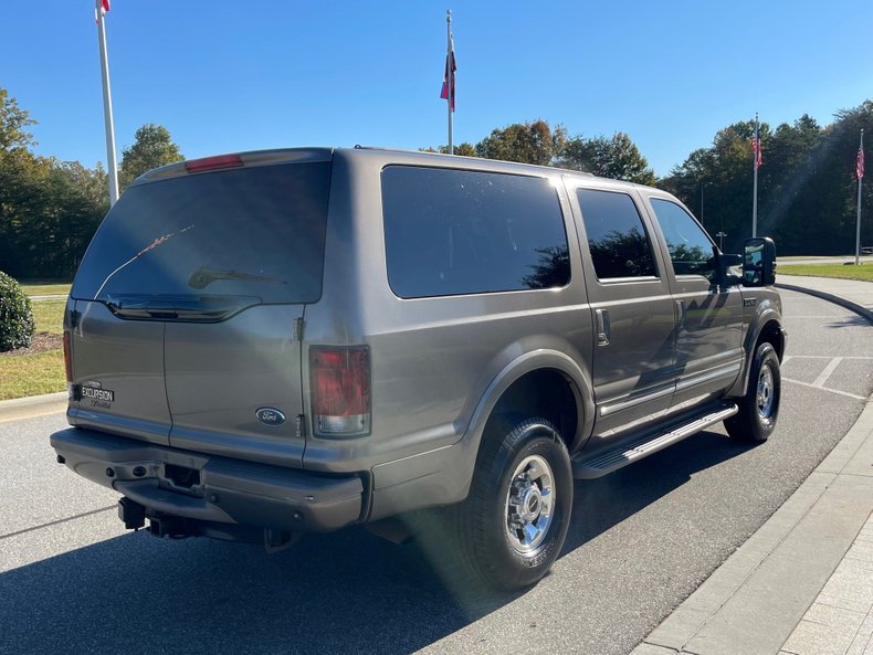 2003 ford excursion 5.4 mpg