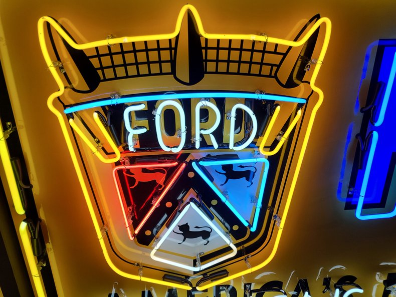 0 ford animated tin neon sign