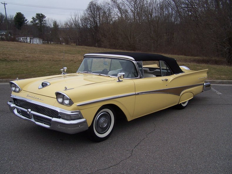 1958 Ford Fairlane 500 Sunliner