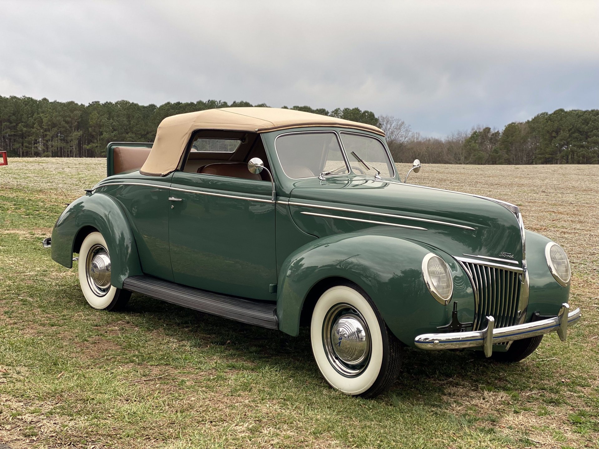 1939 ford deluxe