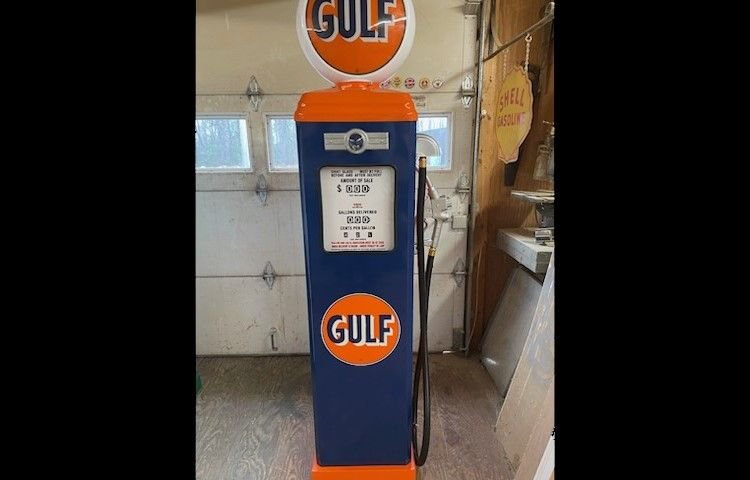 Gulf Gas Pump | GAA Classic Cars