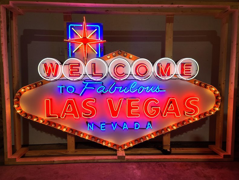 0 Las Vegas Tin Neon Sign 
