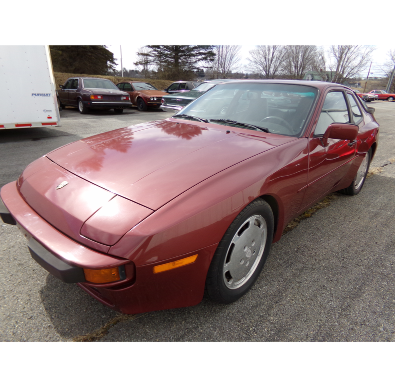 1986 Porsche 944 