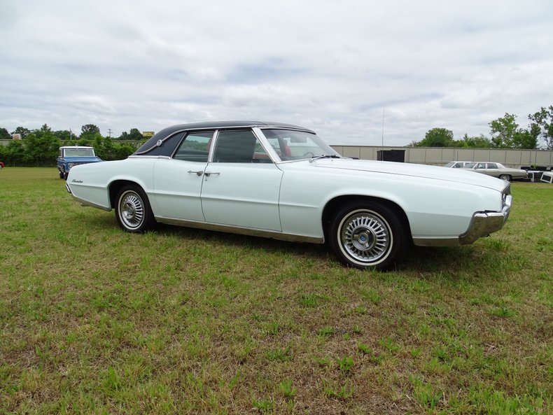 1967 Ford Thunderbird Landau