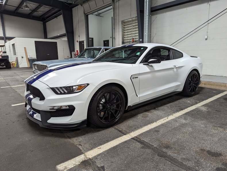 2016 Ford Shelby GT 350 
