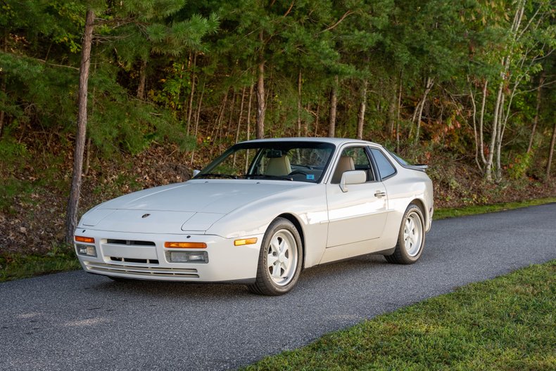 1986 Porsche 944 Turbo