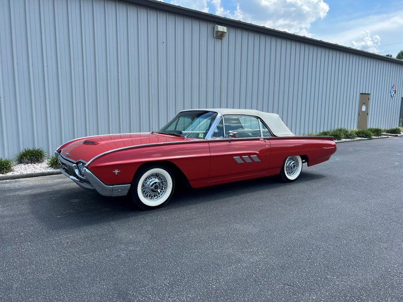 1963 Ford Thunderbird 