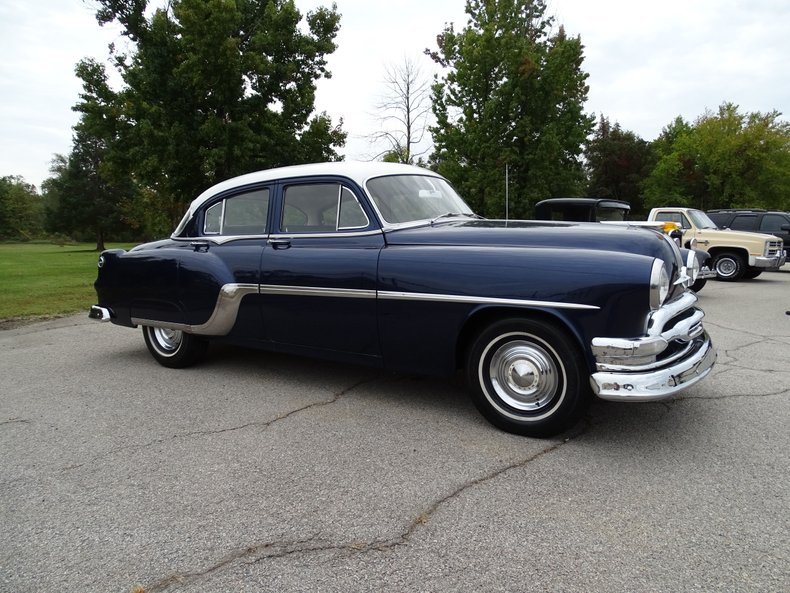 1954 Pontiac Chieftain 