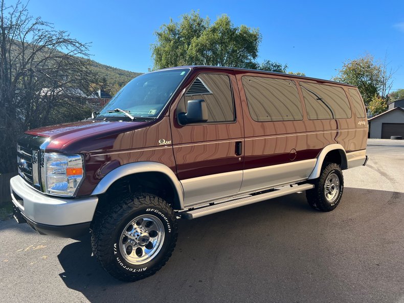 2010 Ford E350 GAA Classic Cars