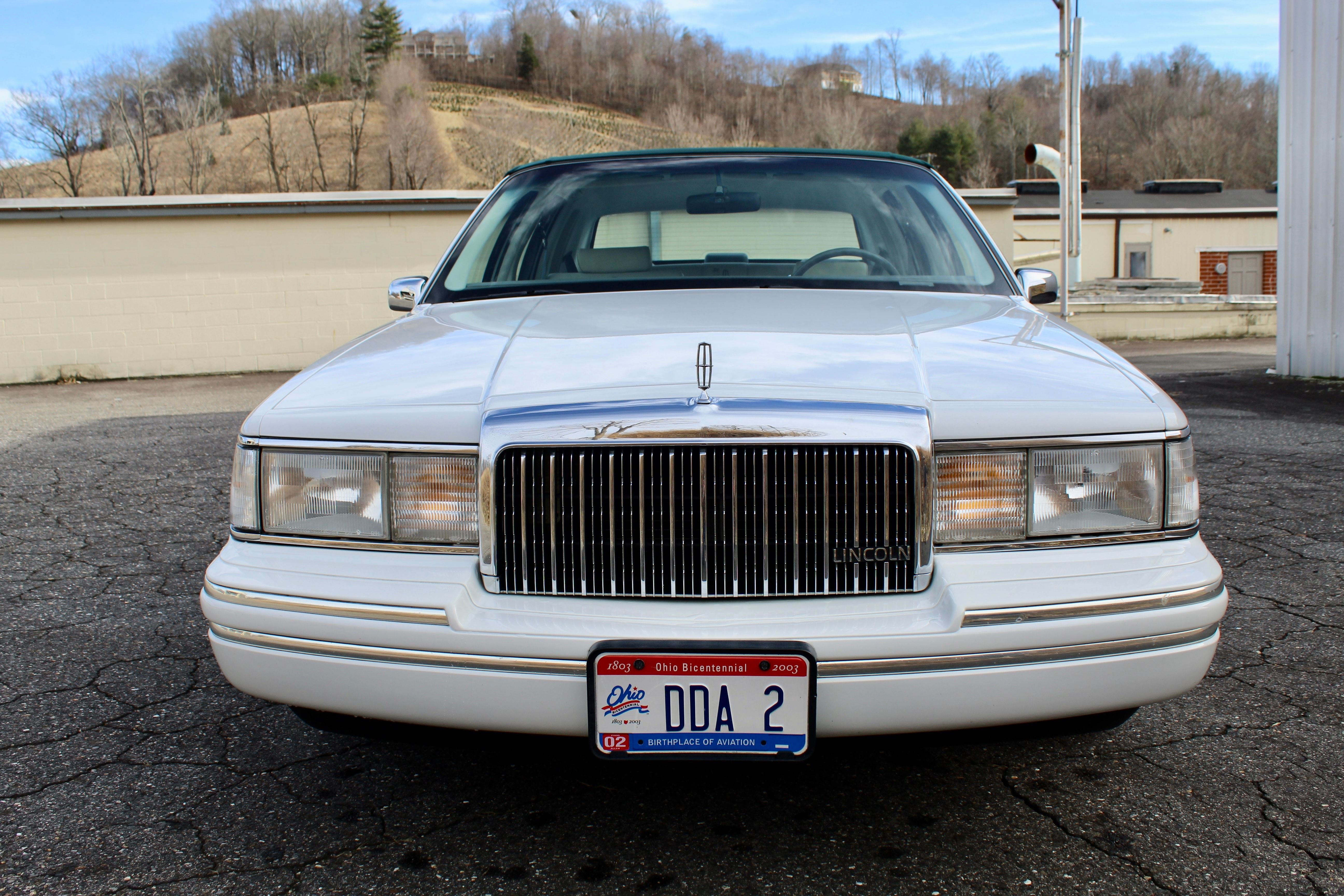 1993 Lincoln Town Car | GAA Classic Cars