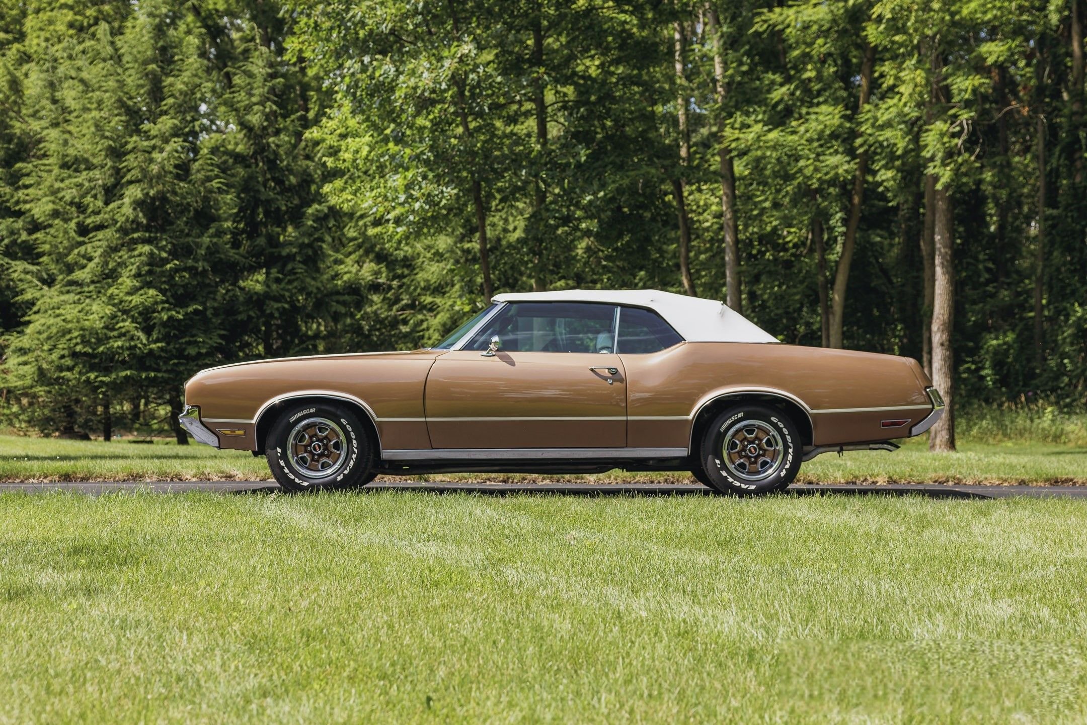 1972 Oldsmobile Cutlass Supreme | GAA Classic Cars