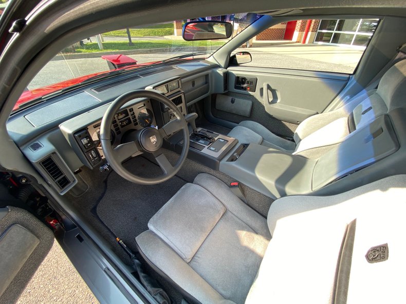 1986 Pontiac Fiero 28