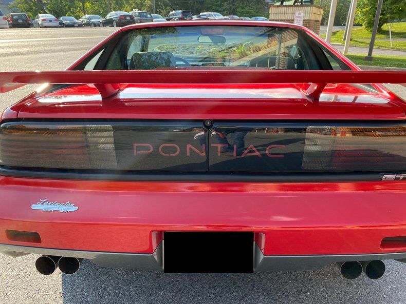 1986 Pontiac Fiero 16