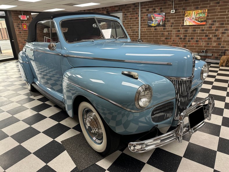 1941 Ford Super Deluxe 16