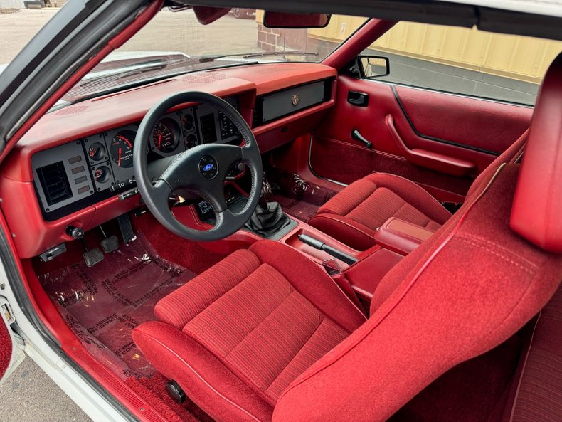 1984 Ford Mustang 10