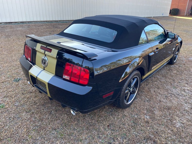 2007 Ford Mustang 10