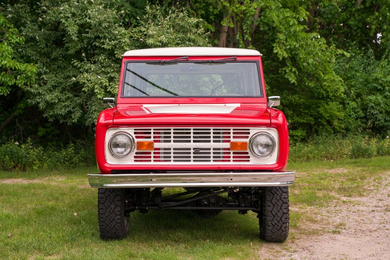 1975 Ford Bronco 2