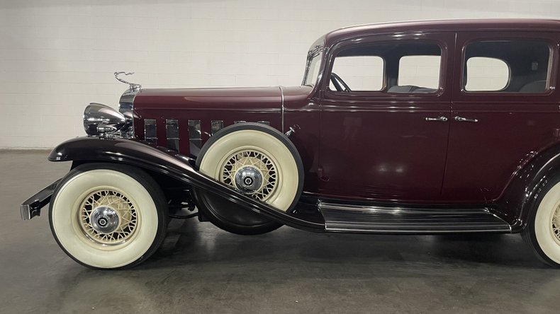 1932 Cadillac 355 B 8