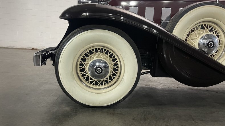 1932 Cadillac 355 B 10