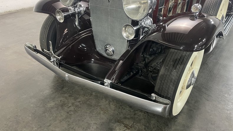 1932 Cadillac 355 B 16