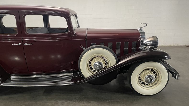 1932 Cadillac 355 B 44