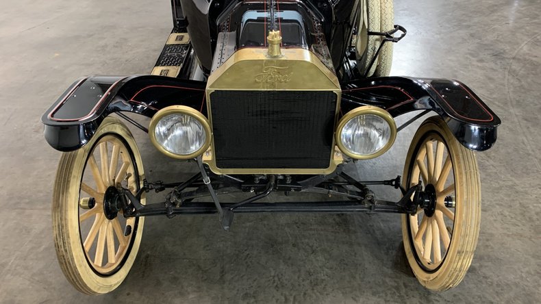 1916 Ford Model T 14
