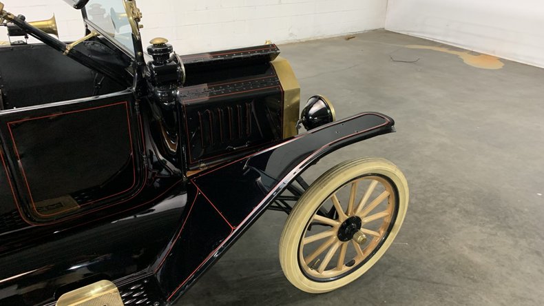 1916 Ford Model T 25