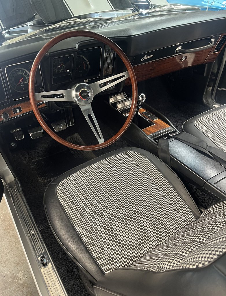 1969 Chevrolet Camaro 12