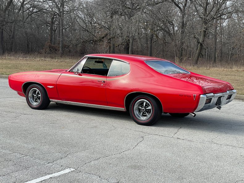 1968 Pontiac GTO 10