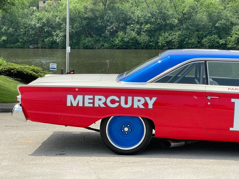 1964 Mercury Marauder 51
