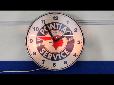 Pontiac Lighted Clock | GAA Classic Cars