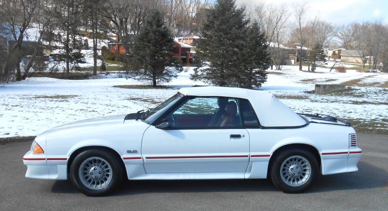1987 Ford Mustang 5